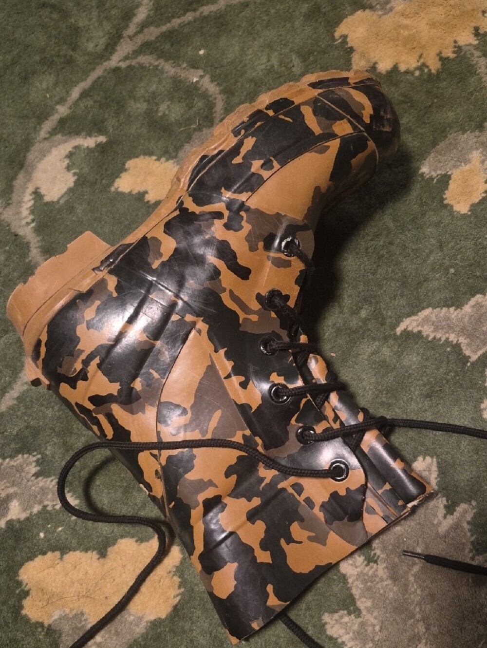 Camouflage Men's Rain Boots - Brown Camo - Picture 5 of 10